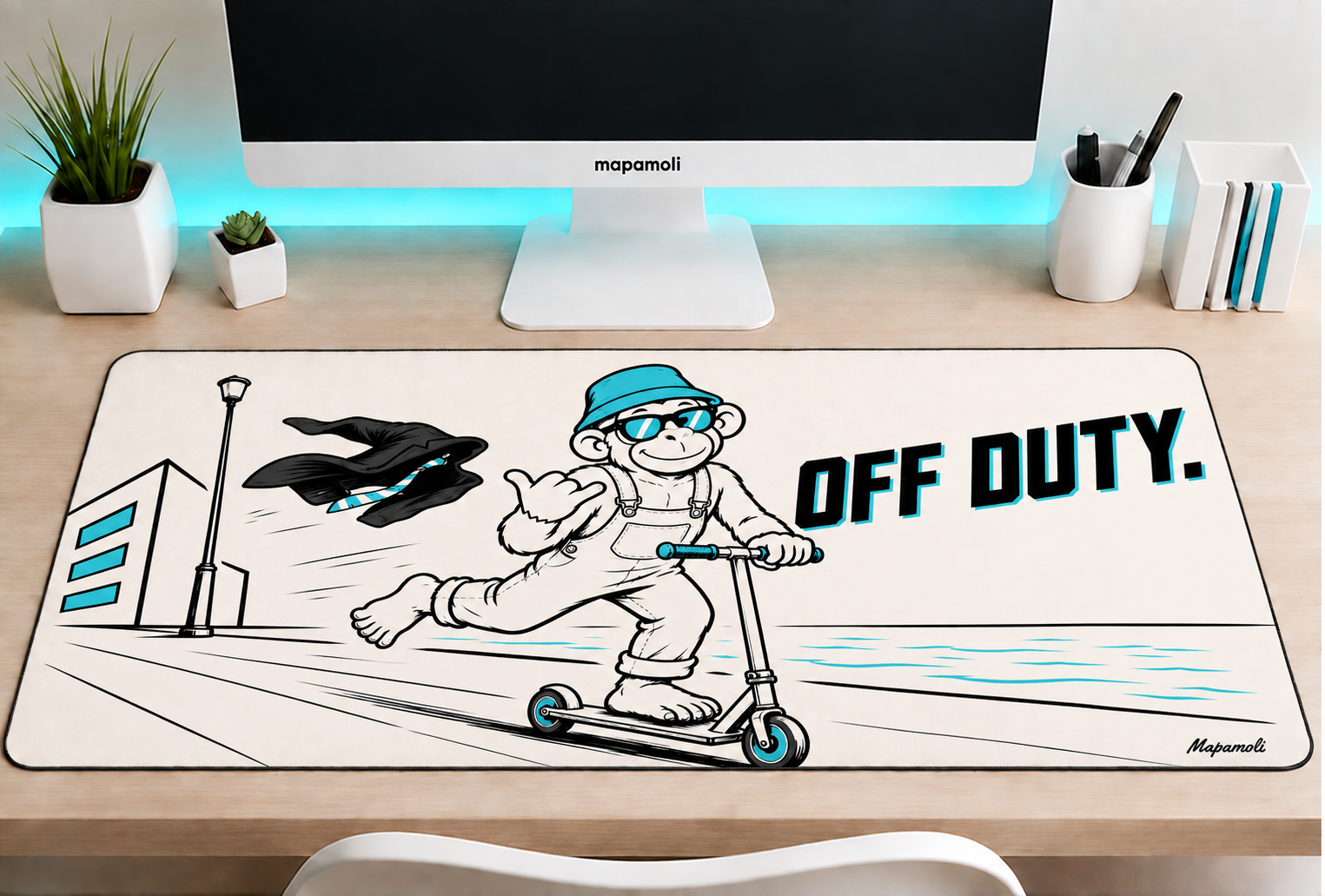 Off Duty Mapamoli desk mat