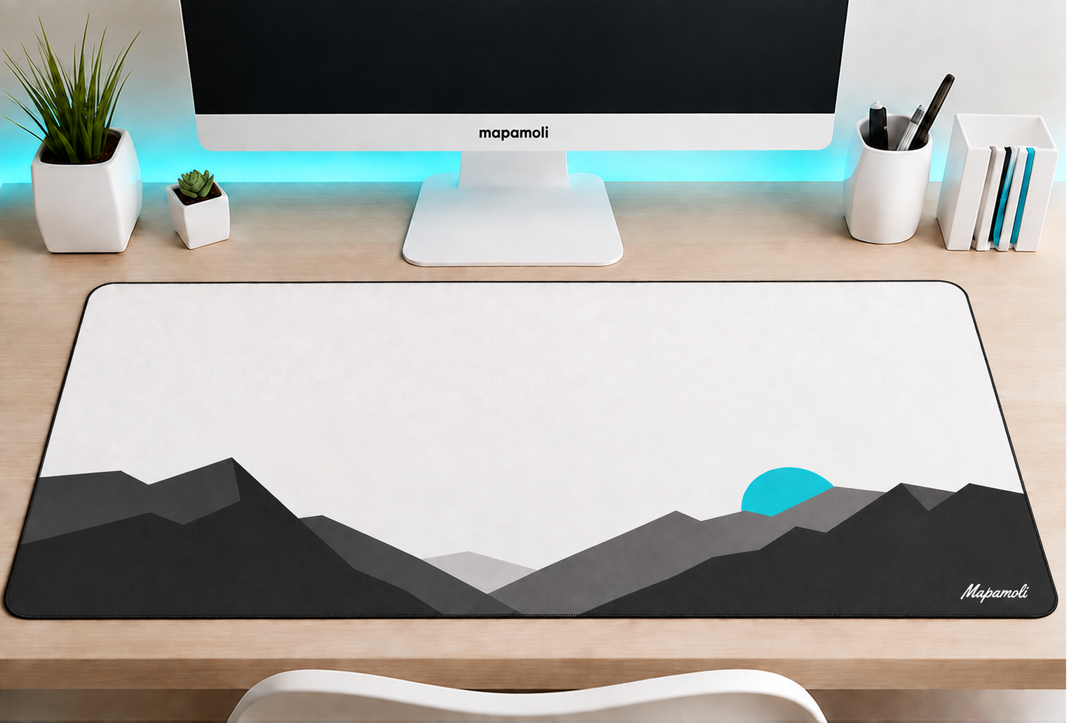Mountains Mapamoli desk mat