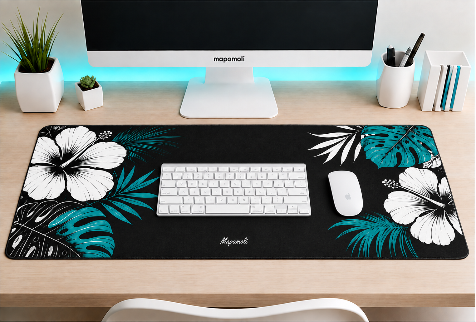 Hibiscus Black Mapamoli desk mat