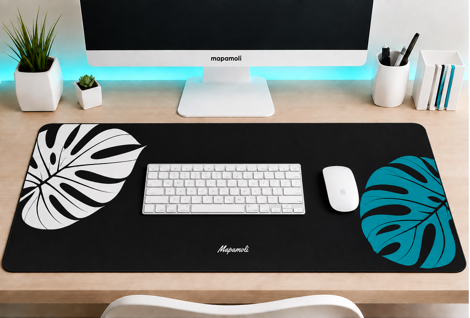 Monstera Black Mapamoli desk mat