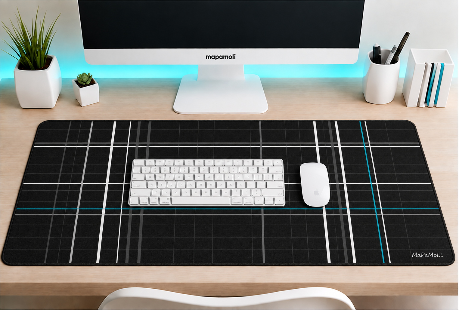 Crossgrid Black Mapamoli desk mat